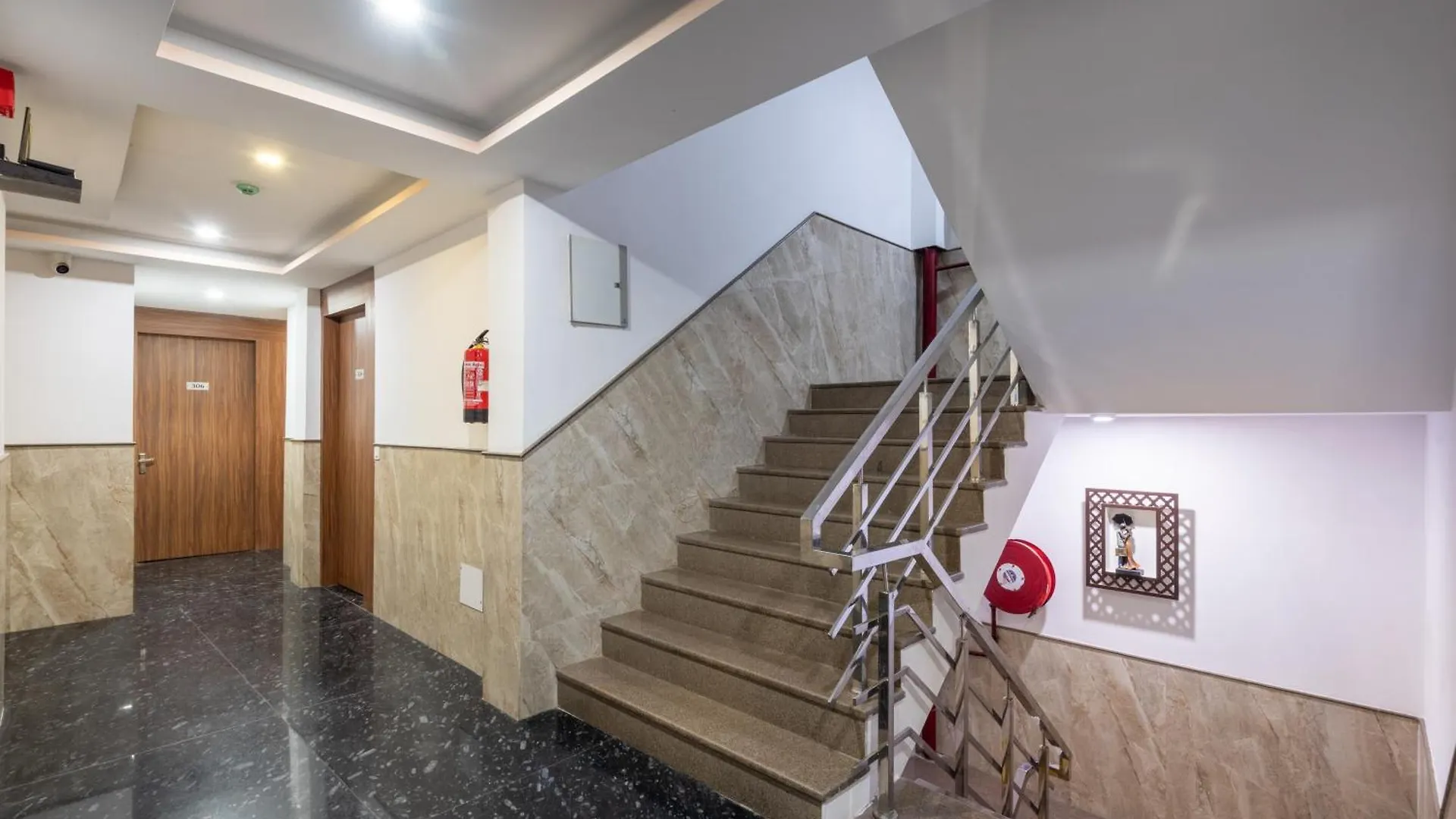 Hotel Royal Inn Igi New Delhi