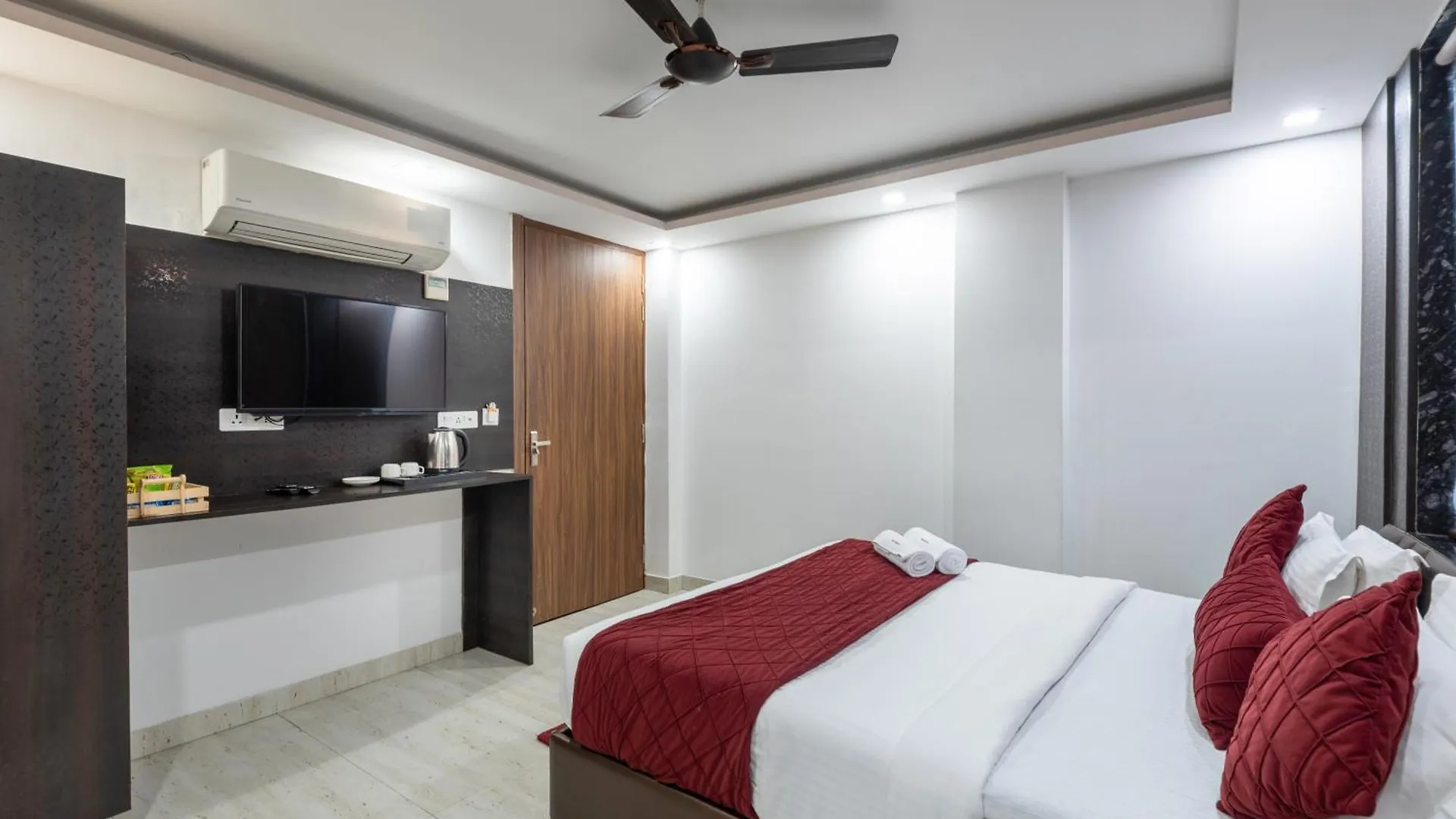 Hotel Royal Inn Igi New Delhi India