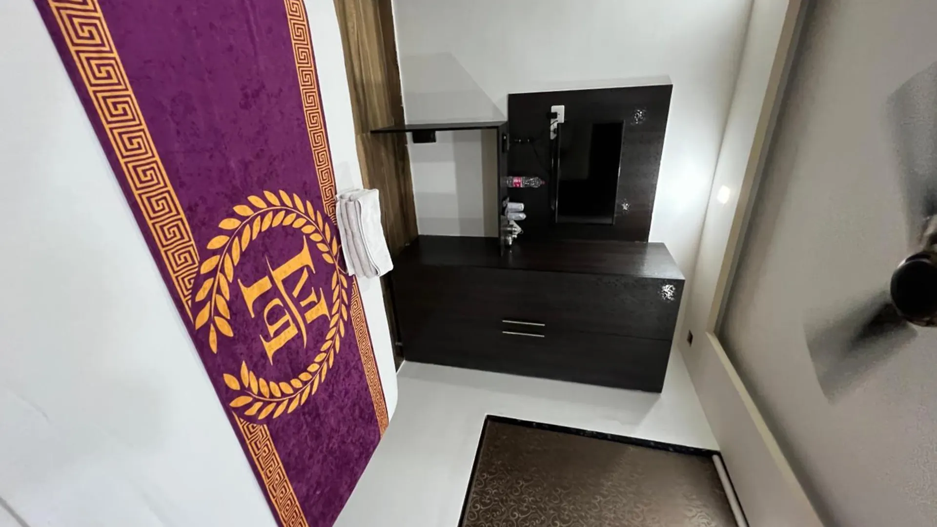 Hotel Royal Inn Igi New Delhi