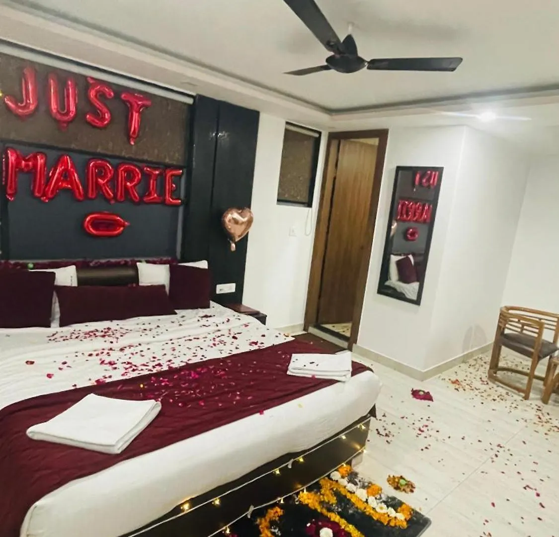 ***  Hotel Royal Inn Igi New Delhi India